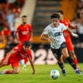 Valencia y Real Sociedad firmaron las tablas en un caluroso partido