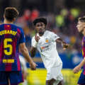 Thierry Rendall vuelve a jugar con el Valencia CF tras once meses de lesión
