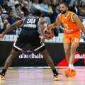Debut y victoria del Valencia Basket en la Euroliga