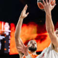 AS Monaco frena a Valencia Basket
