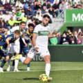 El Elche CF rescata un punto ante el Espanyol con un penalti en el 90