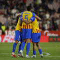 El Valencia CF asalta el Sánchez-Pizjuán y se acerca a Europa
